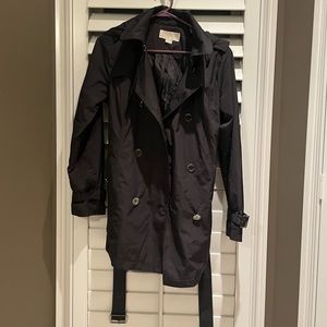 Women’s Medium Michael Kors rain jacket with hood and belt